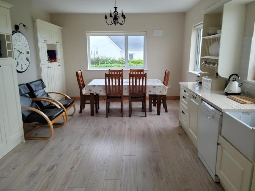 Coastal View Cottage Mullagh  Ngoại thất bức ảnh